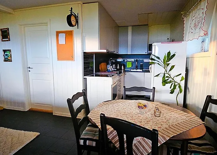 New Apartment Near The Sea